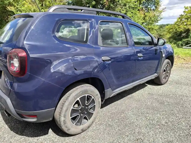 Dacia Duster blue dci 115 4x2 — photo 2