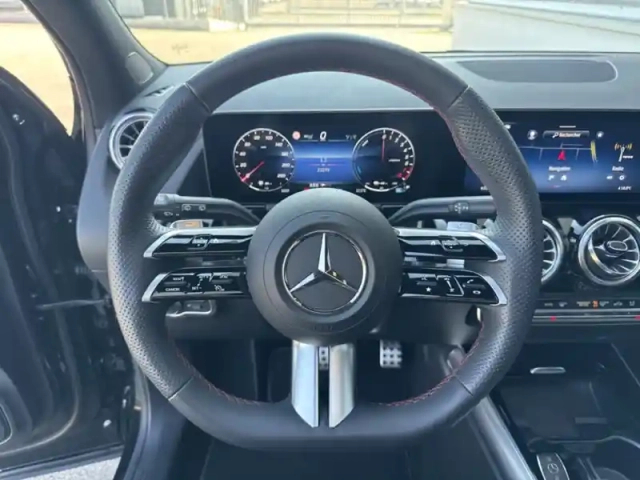 Mercedes Gla 250 e hybrid eq amg line — photo 19