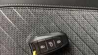 Peugeot 208 1.2 Hybrid 110ch Allure e-DCS6 — photo 36
