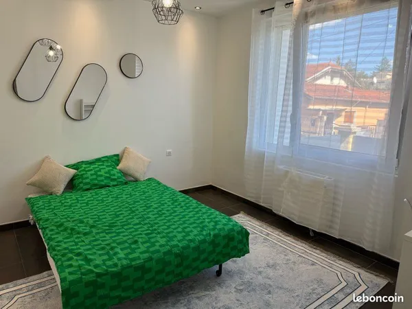 Chambre meublée 12 m²