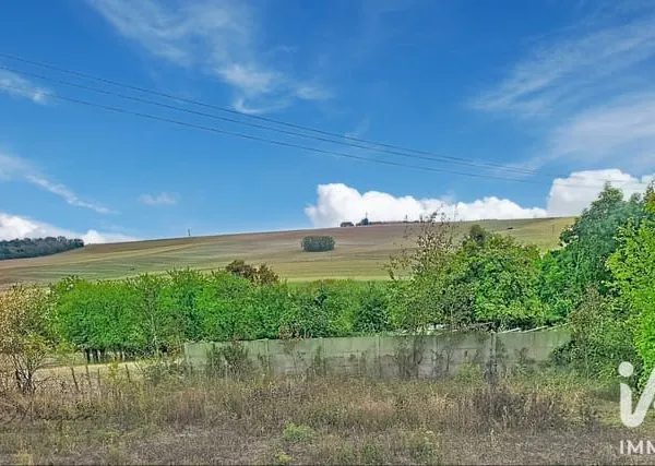 Terrain 709 m²