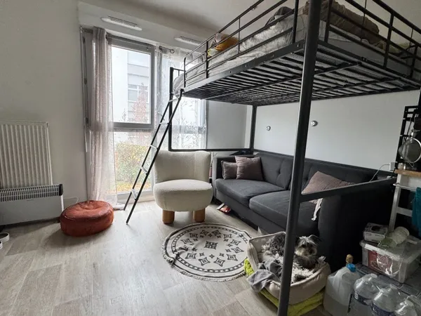 Studio 1 pièce 24 m²