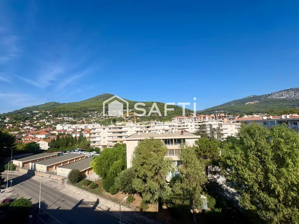 Bel appartement traversant avec double loggia