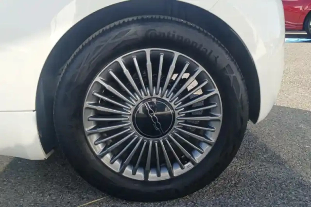 Fiat 500 e 118 ch — photo 13