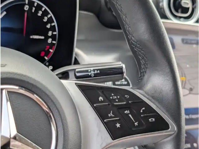 Mercedes Glc 300 e — photo 14