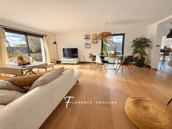 29750 LOCTUDY - 8 PIÈCES - 170m2 - MAISON INDIVIDUELLE AVEC APPARTEMENT INDÉPENDANT - À 180M DES PLA
