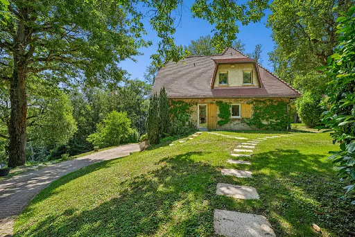 Maison 6 pièces 176 m²