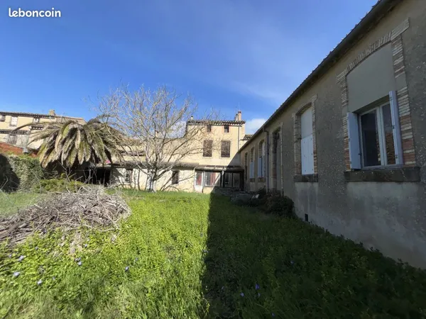Immeuble 13 pièces 447 m²