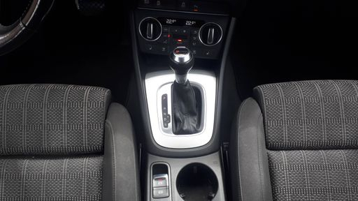 Audi Q3 1.4 TFSI COD 150 S-Tronic6 - Business – 2017 – 144962 km – Essence – Boîte Automatique — photo 16