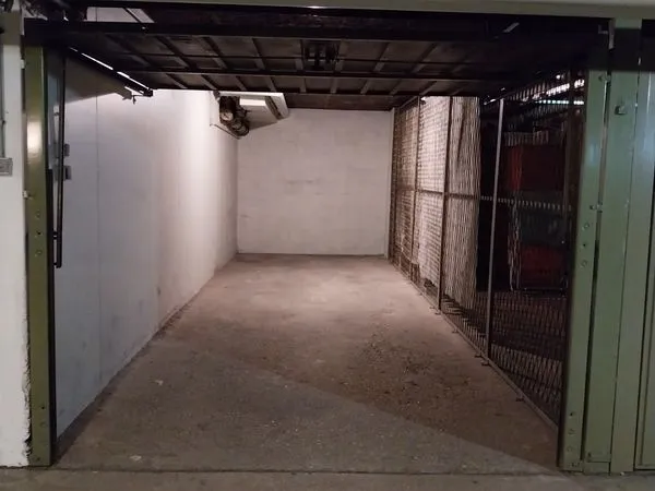 Double Box de 22 m² à louer - Fontenay-sous-Bois (Village)