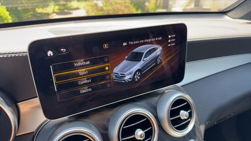 Mercedes Classe GLC 300e 320 EQ Power 4Matic 9G-DCT - Business Line – 2023 – 45498 km – Hybride rechargeable – Boîte Automatique — photo 11
