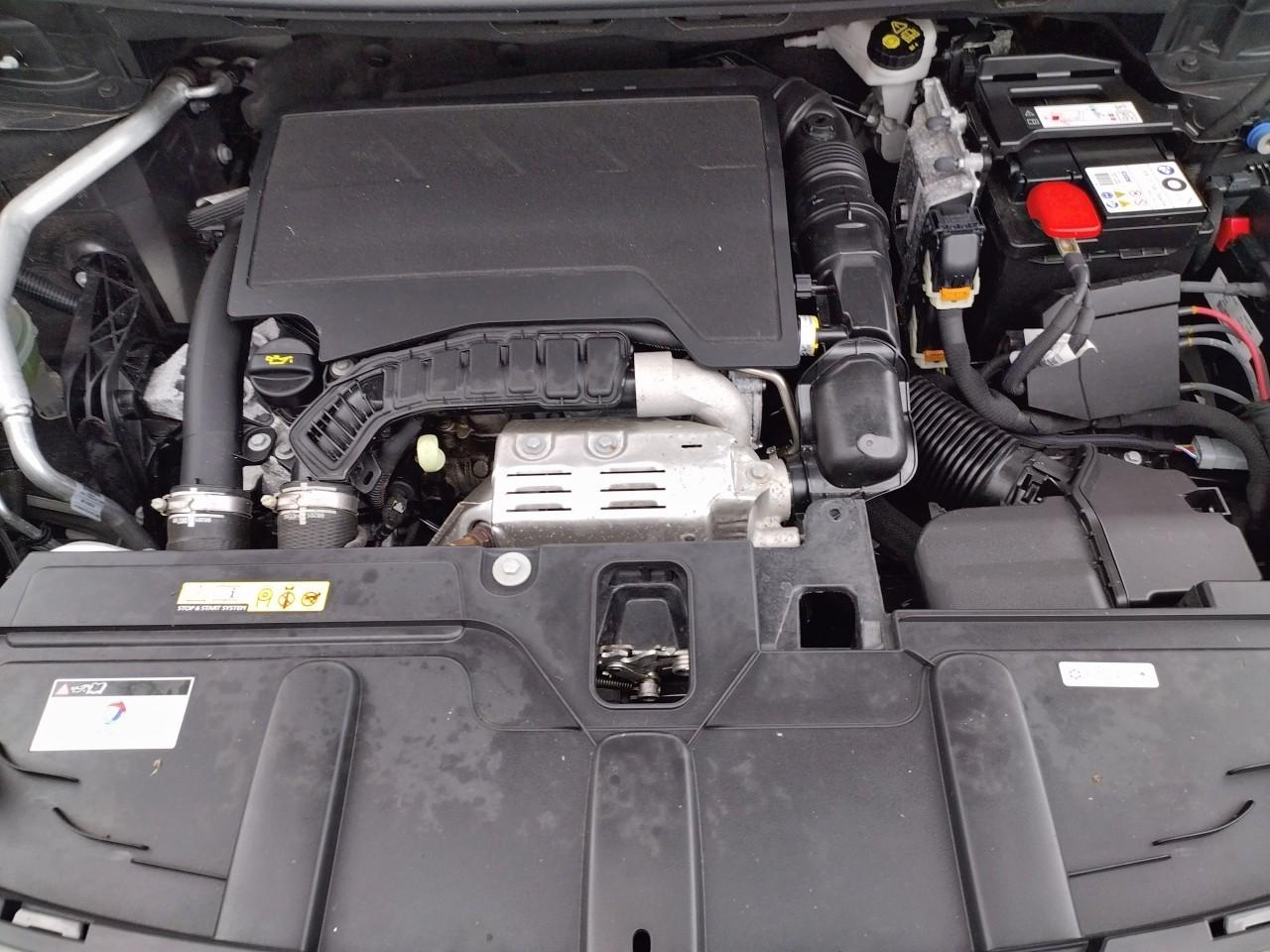 Peugeot 3008 puretech 130ch s&s eat8 gt — photo 15