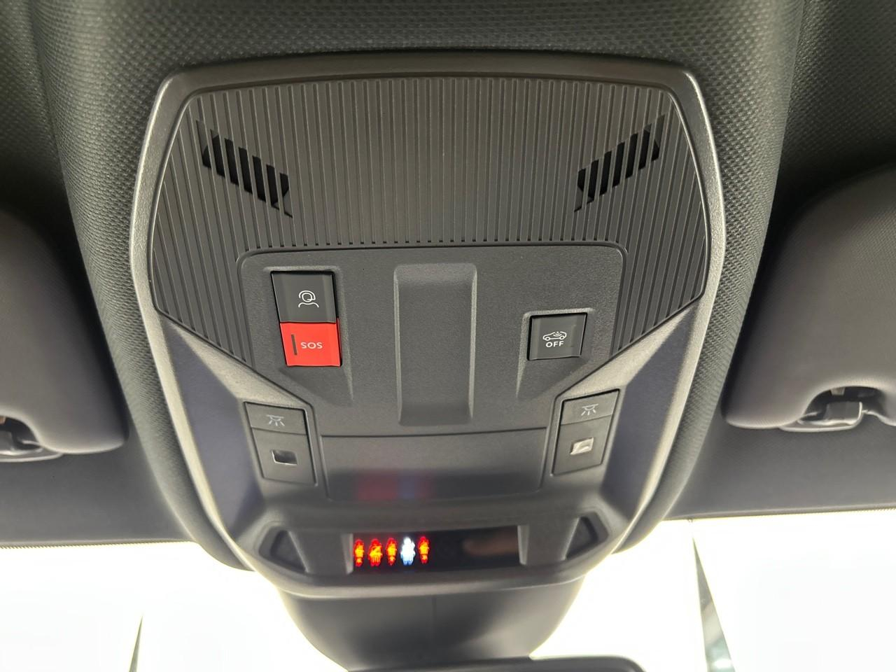 Peugeot 308 hybrid 145 e-dcs6 gt — photo 29