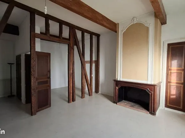 Location appartement T3 plein centrede carbonne