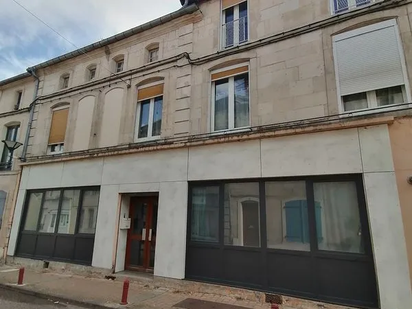 À VENDRE - Belle maison familiale avec studio indépendant