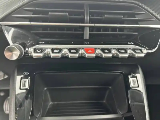 Peugeot 208 puretech 75 s&amp;s bvm5 — photo 41