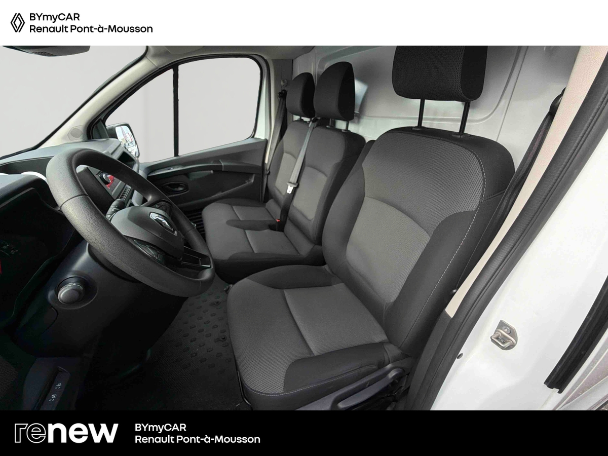 Renault TRAFIC FGN L2H1 3000 KG BLUE DCI 130 — photo 11