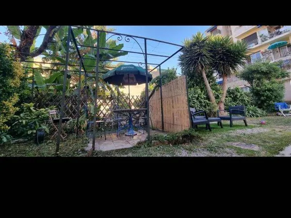 Studio 1 pièce 22 m²