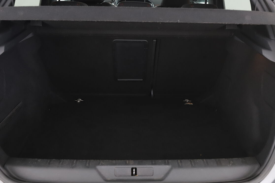 Peugeot 308 1.2 PureTech GT Line — photo 16
