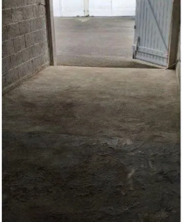 Garage fermé à louer