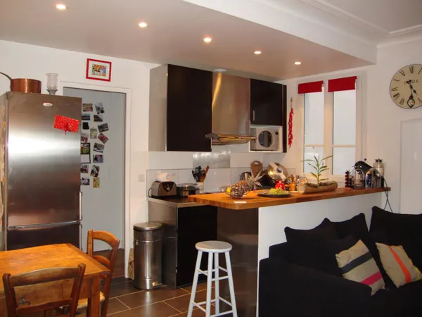 Vends appartement 2 pieces 47m² Paris 15ème métro Volontaires