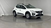 Dacia Sandero 1.0 TCe 90ch Stepway Essential — photo 3