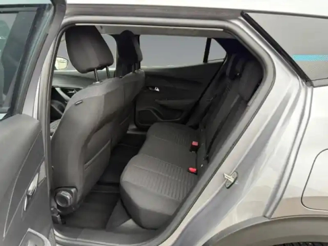 Peugeot 2008 1.2 puretech 130ch s&amp;s style eat8 — photo 28