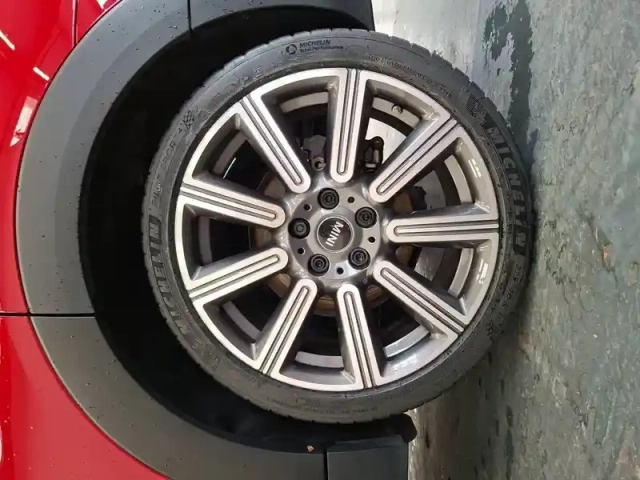 Mini Mini clubman cooper 136 ch dkg7 — photo 10