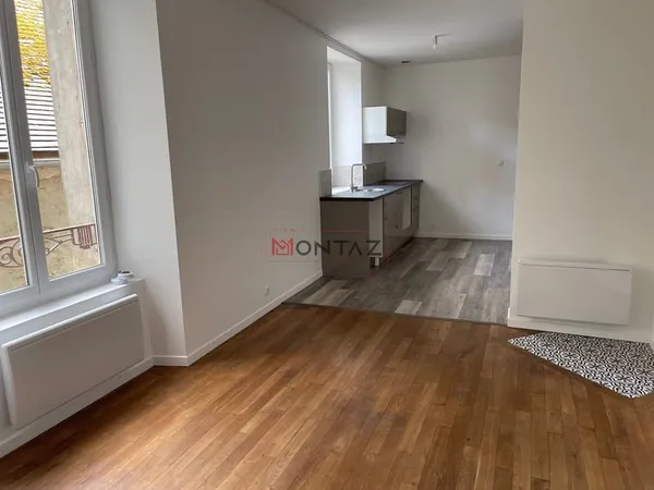 À LOUER APPARTEMENT 3 PIÈCES EN DUPLEX BETON-BAZOCHES (7