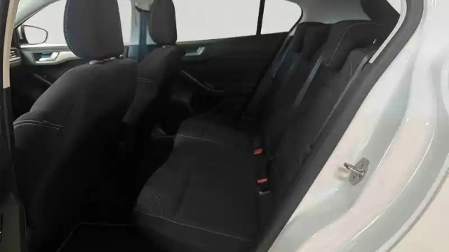 Ford Focus 1.5 ecoblue 115 powershift — photo 24