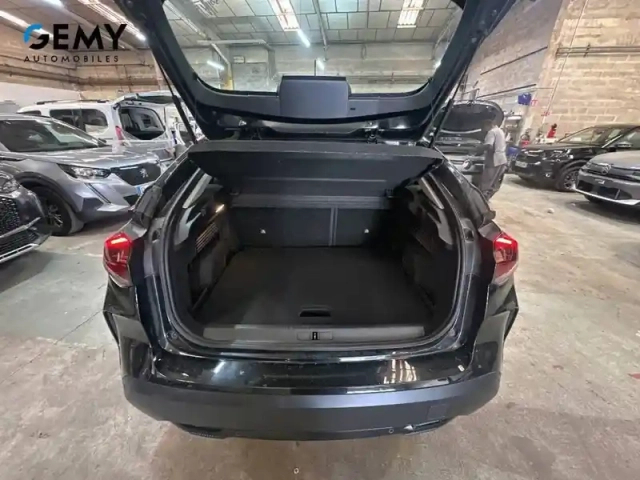 Citroën C4 e- 136 ch automatique — photo 46
