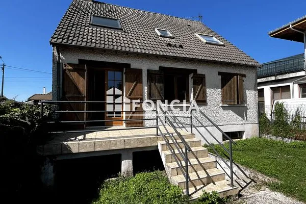 Maison 7 pièces 126 m²