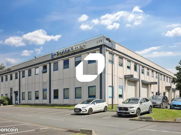 Bureaux 3 323 m²