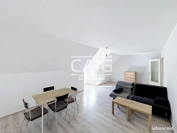 Studio 1 pièce 40 m²