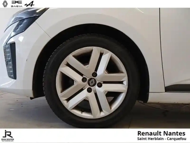 Renault Clio 1.0 tce 90ch evolution — photo 24