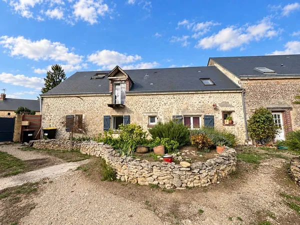Ensemble immobilier 165 m2 avec grange et dependance