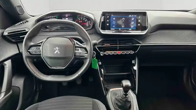 Peugeot 2008 puretech 100 s&amp;s bvm6 — photo 21