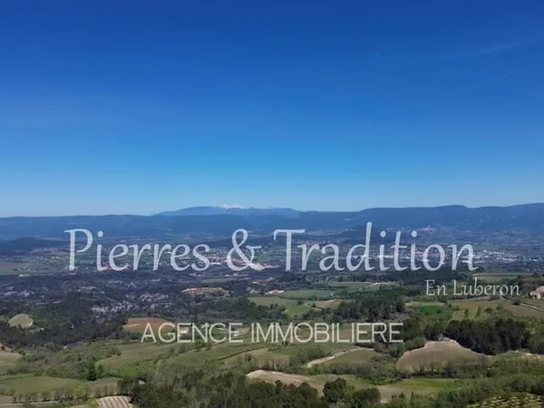 Luberon, Bonnieux. Grande maison avec magnifique vue dominante