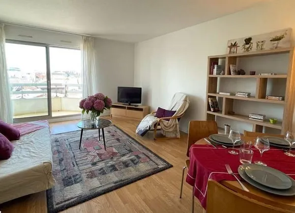 Appartement T2 meublé de 52 m²  Bordeaux centre