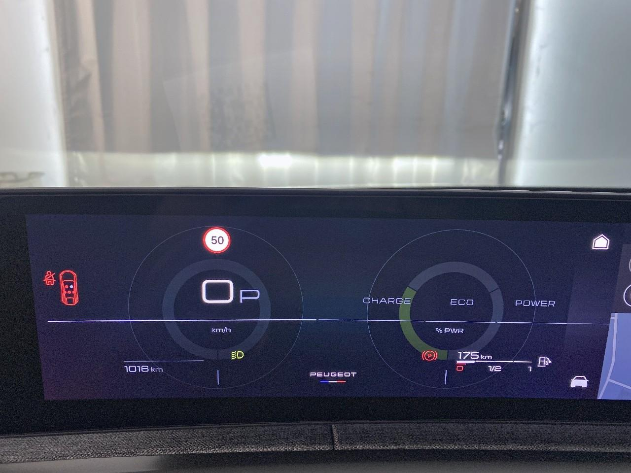 Peugeot 3008 hybrid 145 e-dcs6 gt — photo 13