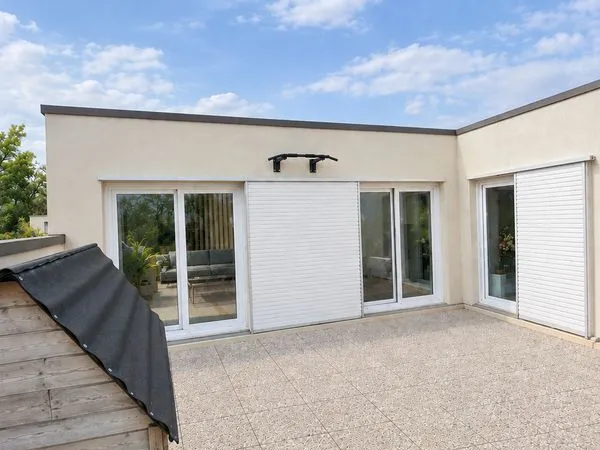 Superbe duplex rénové avec terrasse sans vis-à-vis