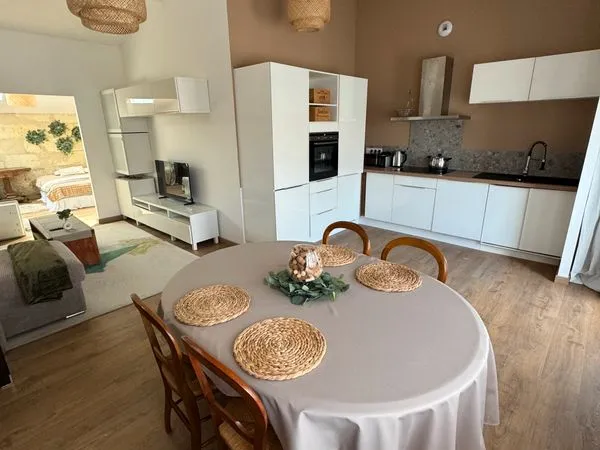 Maison de ville 66 m2 meublée sans jardin
