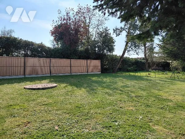 Terrain 384 m²