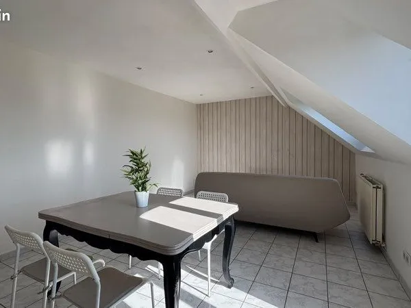 T3 50 m² avec balcon + box + parking - Dernier étage climatisé - Orléans