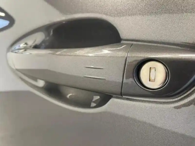 Peugeot 5008 1.2 puretech 130ch s&amp;s allure pack — photo 14