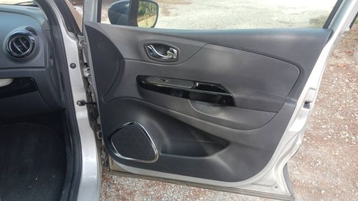 Renault Captur 1.5 dCi 110 - Intens – 2016 – 104892 km – Diesel – Boîte Manuelle — photo 25
