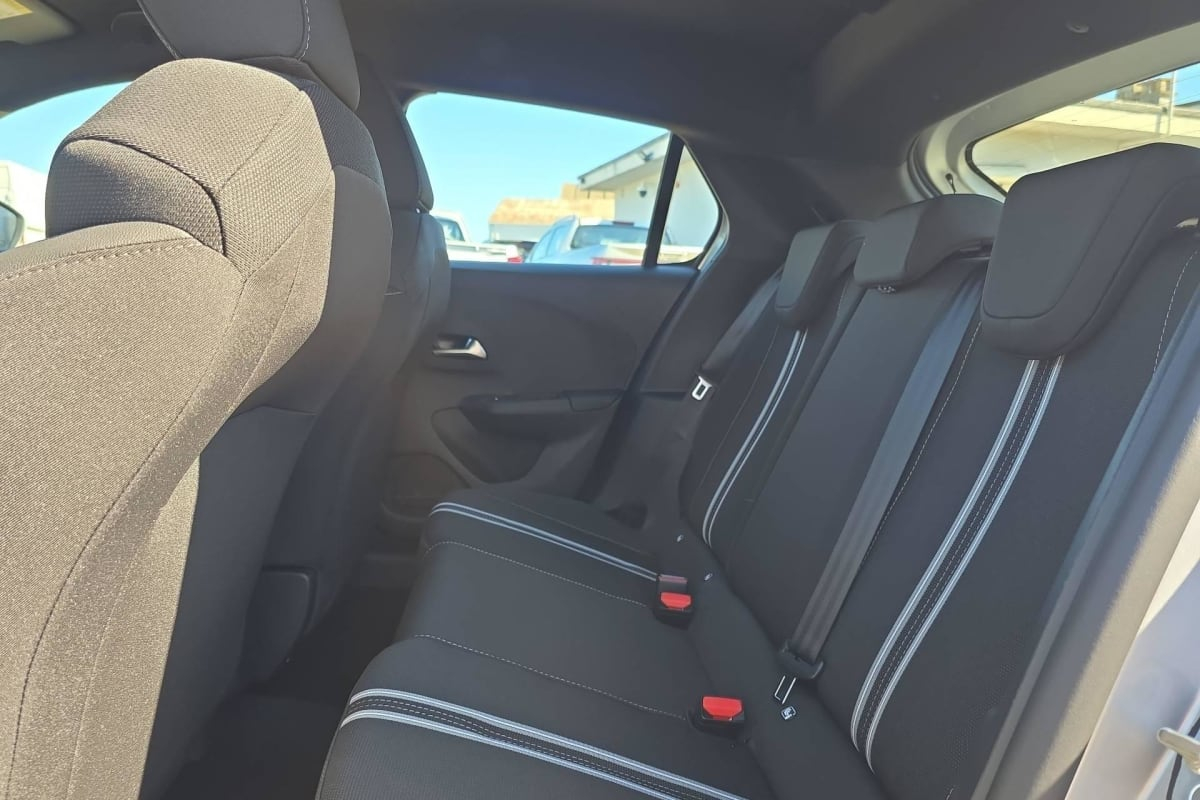 Opel Corsa — photo 21