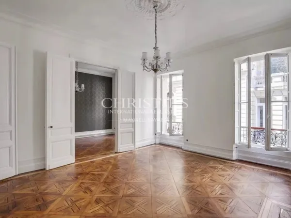 Jardin Public - Élégant appartement de 126 m² avec patio
