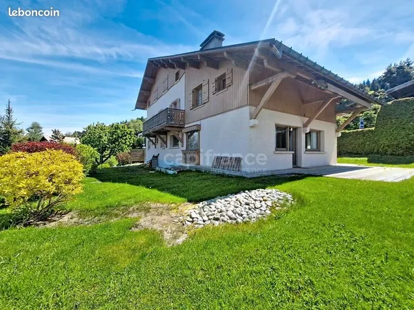 Appartement 6 pièces 117 m²