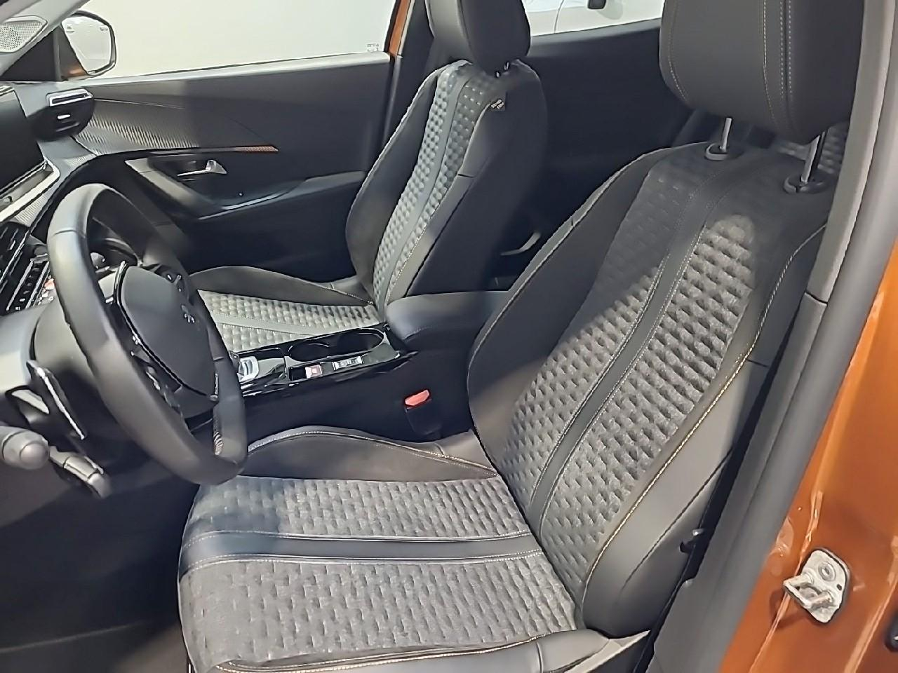 Peugeot 2008 puretech 130 s&s eat8 roadtrip — photo 10